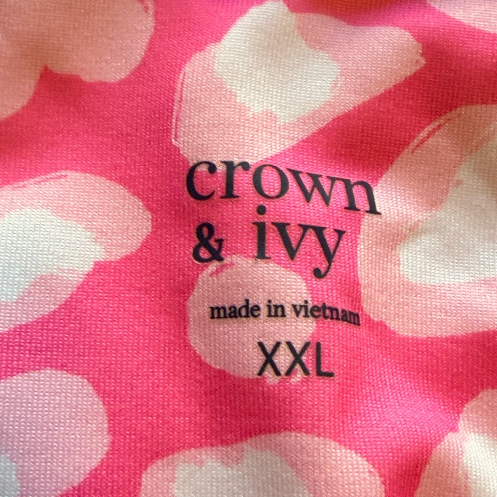 Crown & Ivy Pink and White Patterned leggings XXL